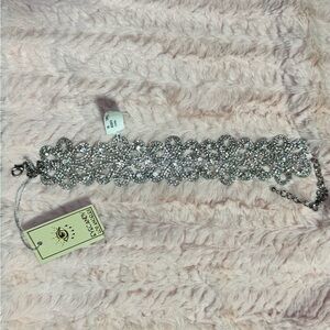 Eye Candy Silver Floral Necklace